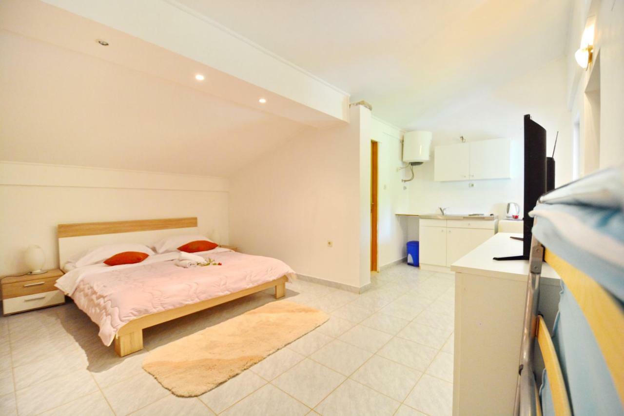 Apartmani Maca Sikovo Екстер'єр фото